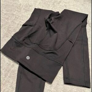 Lululemon leggings with pockets